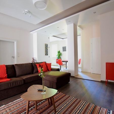 Standard Apartment By Hi5 - Close To Buda Castle Budapest Bagian luar foto