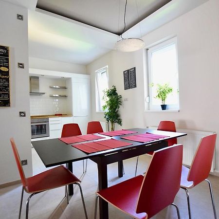 Standard Apartment By Hi5 - Close To Buda Castle Budapest Bagian luar foto