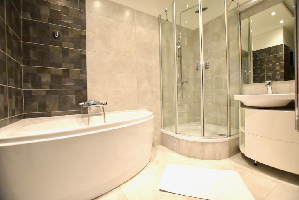 Standard Apartment By Hi5 - Close To Buda Castle Budapest Bagian luar foto