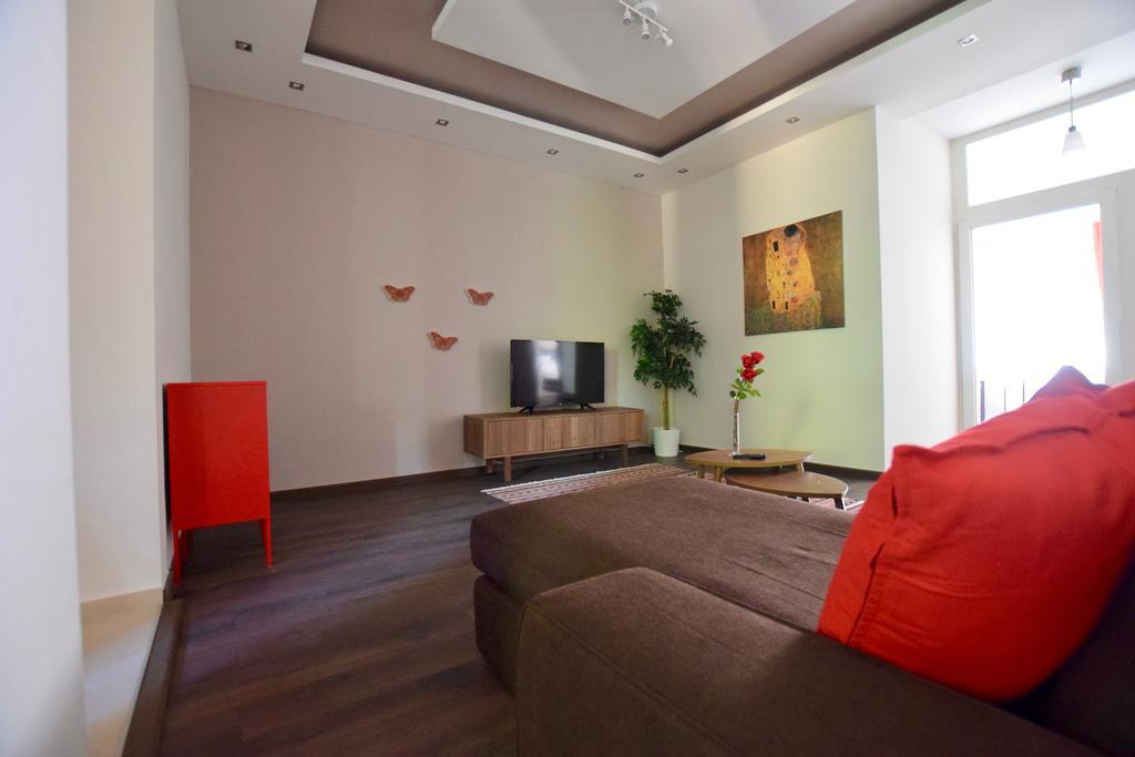 Standard Apartment By Hi5 - Close To Buda Castle Budapest Bagian luar foto
