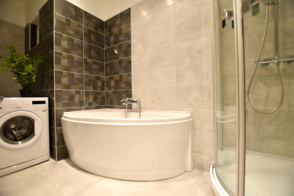Standard Apartment By Hi5 - Close To Buda Castle Budapest Bagian luar foto